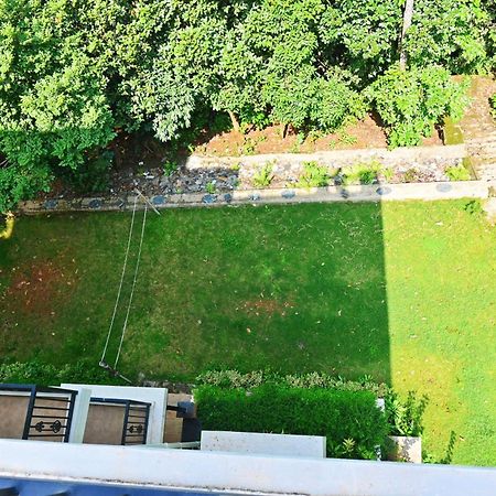 מדיקרי Coorg Vismaya Resort מראה חיצוני תמונה