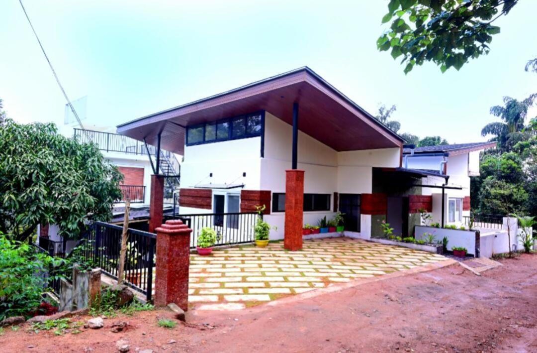 מדיקרי Coorg Vismaya Resort מראה חיצוני תמונה