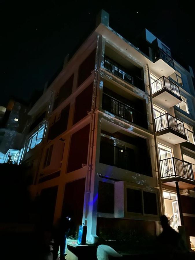 מדיקרי Coorg Vismaya Resort מראה חיצוני תמונה
