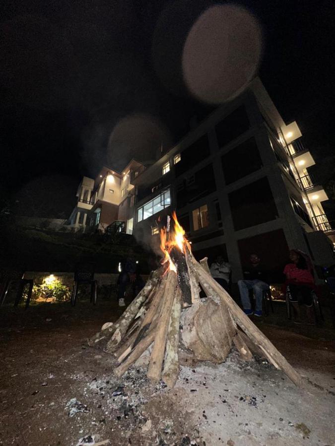 מדיקרי Coorg Vismaya Resort מראה חיצוני תמונה