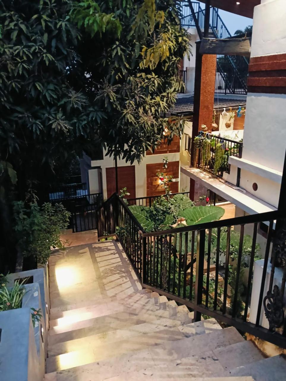 מדיקרי Coorg Vismaya Resort מראה חיצוני תמונה